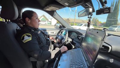 Cómo las mujeres policías en California ayudan a la seguridad pública