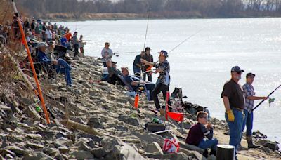 North Dakota's paddlefish snagging season starts Wednesday