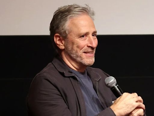 Jon Stewart Has No Idea Why His Podcast Is Called ‘The Weekly Show’ in New Trailer | Exclusive