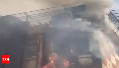 UP: Fire breaks out at Lala Lajpat Rai Memorial Medical College in Meerut | Meerut News - Times of India