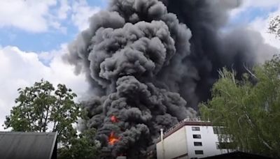 Nube tóxica sobre Berlín por una explosión en fábrica metarlúrgica