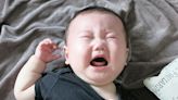 上一秒抱著肚子哭鬧，下一秒正常玩耍？小心是嬰幼童「腸套疊」發病！