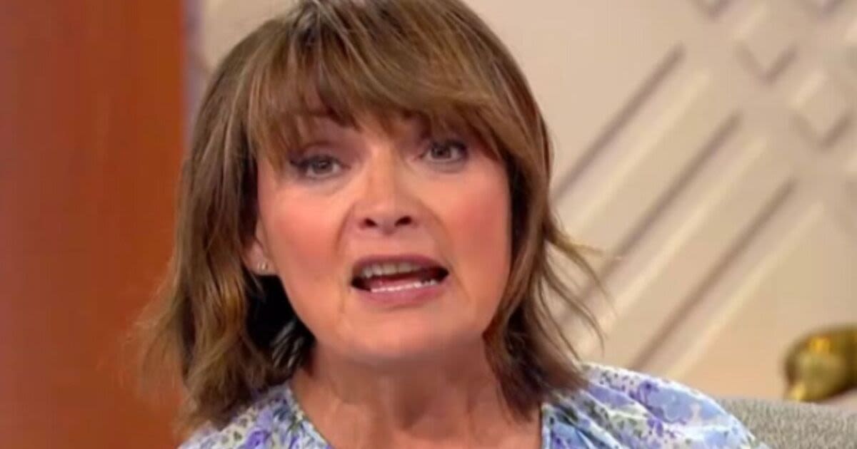 Lorraine Kelly left red-faced after awkward live blunder with actress