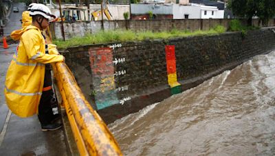 No solo en México: El Salvador se declara en emergencia por lluvias intensas; van 11 muertos