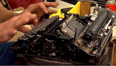 Nashville man’s passion for typewriters leads to friendship with Tom Hanks