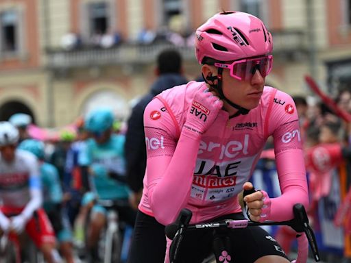 Milan se impone al esprint en Andora y Pogacar sigue líder en el Giro de Italia