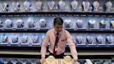 Gold rush grips Asia despite near-record prices