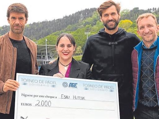 Xabi Prieto y Fernando Llorente, ganadores del Torneo de pádel solidario