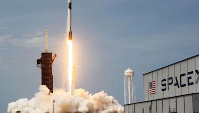 SpaceX asks FAA to return Falcon 9 rocket to launching after mishap