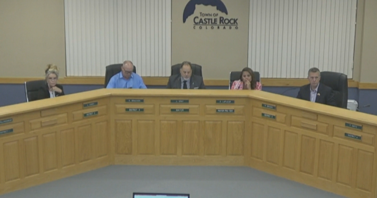 Castle Rock explores lawsuit against Denver over migrant policies