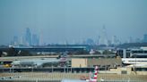 Terminal del aeropuerto JFK de Nueva York permanece cerrada tras corte de electricidad