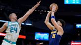 Thompson y Kuminga guían a Warriors sobre Hornets