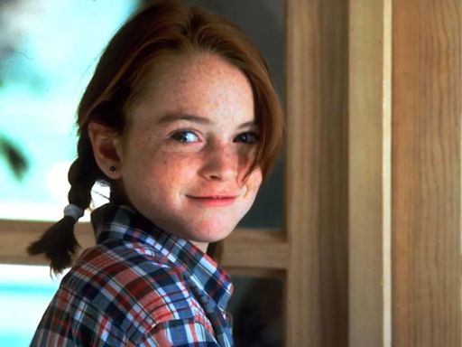 Atriz se arrepende de não processar Lindsay Lohan mesmo com apenas 14 anos por ter abandonado série