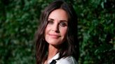 Stranger Things: la sorpresiva aparición de Courteney Cox en la cuarta temporada en la que está irreconocible