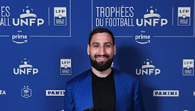 Trophées UNFP: Cabella enrage contre le trophée de Donnarumma