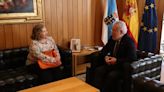 El presidente del Parlamento, Miguel Ángel Santalices, ha recibido a la consulesa de la República Argentina en Vigo