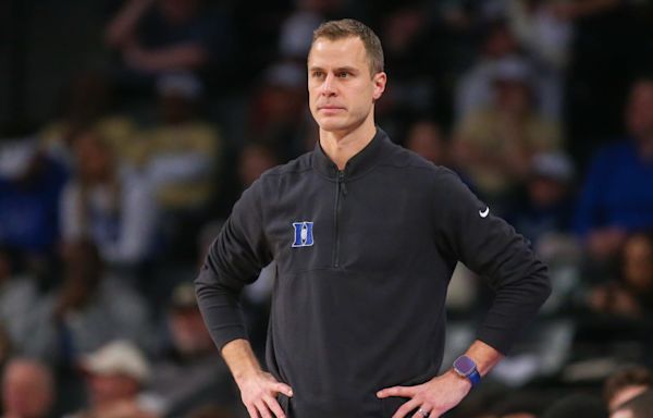 Major Duke Basketball Target Stands Out With Jon Scheyer on Hand