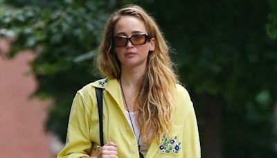 Only Jennifer Lawrence Can Make the Jelly Sandals Trend Look Boho Chic