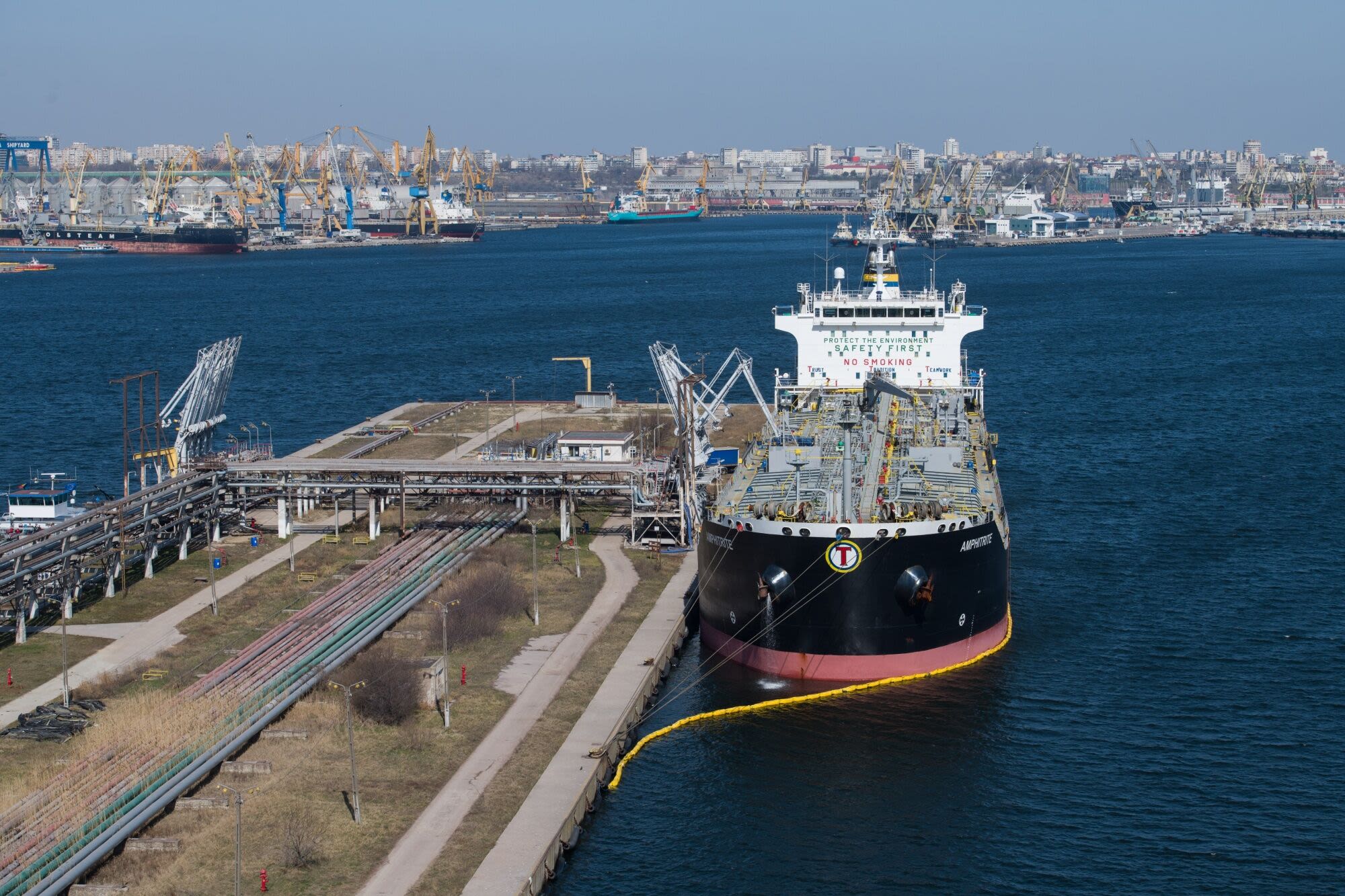 Virtually Every Sanctioned Russian Oil Tanker Remains Idle and Empty Months After Sanctions