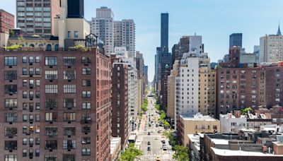 AARP entregará dinero a 10 organizaciones de Nueva York para que las comunidades sean más habitables. Conócelas y aprovéchalas. - El Diario NY