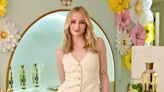 Sophie Turner recupera en Nueva York la prenda viral que triunfa en el 'street style' parisino este verano: el chaleco de traje