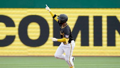 McCutchen leads off with home run for second day in row and Pirates beat Brewers 2-1