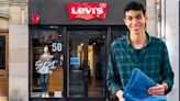 Toma aire antes de saber cuánto gana un vendedor de Levis en Orlando