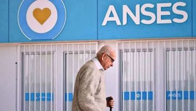 Jubilados y pensionados ANSES: fecha de pago del aguinaldo, bono y aumento en junio 2024