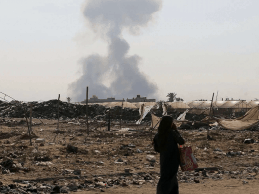 Israeli forces advance in southern Gaza, tanks active in Rafah - Times of India