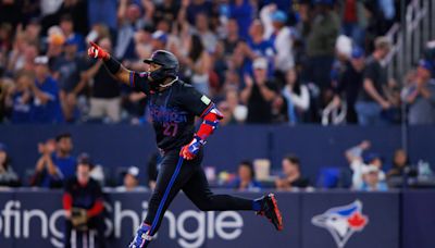 Vladimir Guerrero Jr.'s 20-game hit streak a reason to watch amid lost Blue Jays season