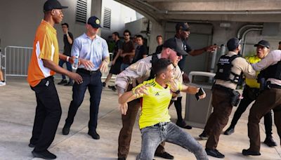 Imágenes de la barbarie: las fotos del escándalo en la final entre Argentina y Colombia por la Copa América