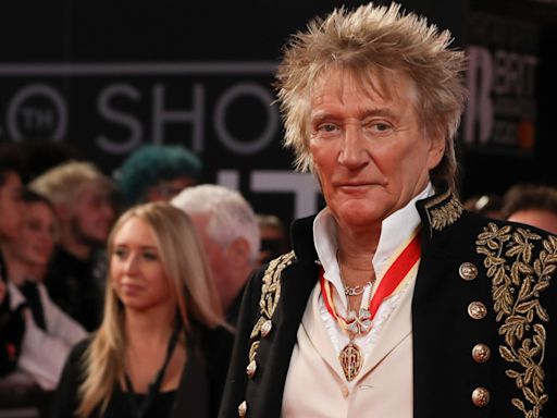 Sir Rod Stewart 'gutted' to cancel 200th residency show