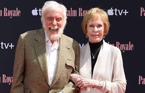 Carol Burnett Reunites with Dick Van Dyke While Being Honored at Her Handprint Ceremony