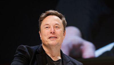 ‘Killed by the woke mind virus’: Elon Musk bashed for saying his trans kid ‘dead’ to him