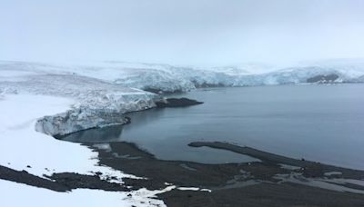 Antarctic faces melting 'tipping point' as oceans warm: study