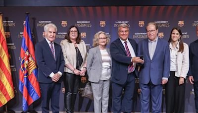 Insignia de oro para 38 socios y socias del FC Barcelona