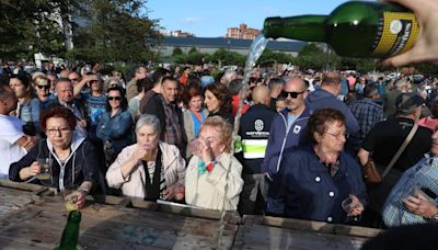 La Fiesta de la Sidra de Gijón arranca por Pumarín: 'A los barrios hay que darles vida, no todo para el centro'