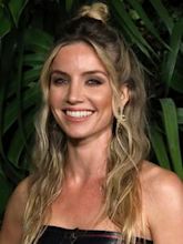 Annabelle Wallis