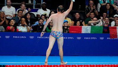 Olympic-Swimming-Mystery man goes viral after dive into pool to retrieve lost cap