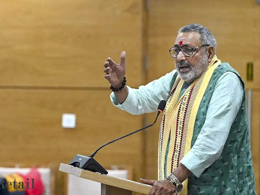 PLI worth Rs 10,000 crore approved for textiles: Minister Giriraj Singh - ET Retail
