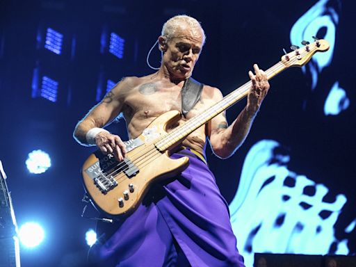 Last-minute tickets to Red Hot Chili Peppers concert in Darien Lake