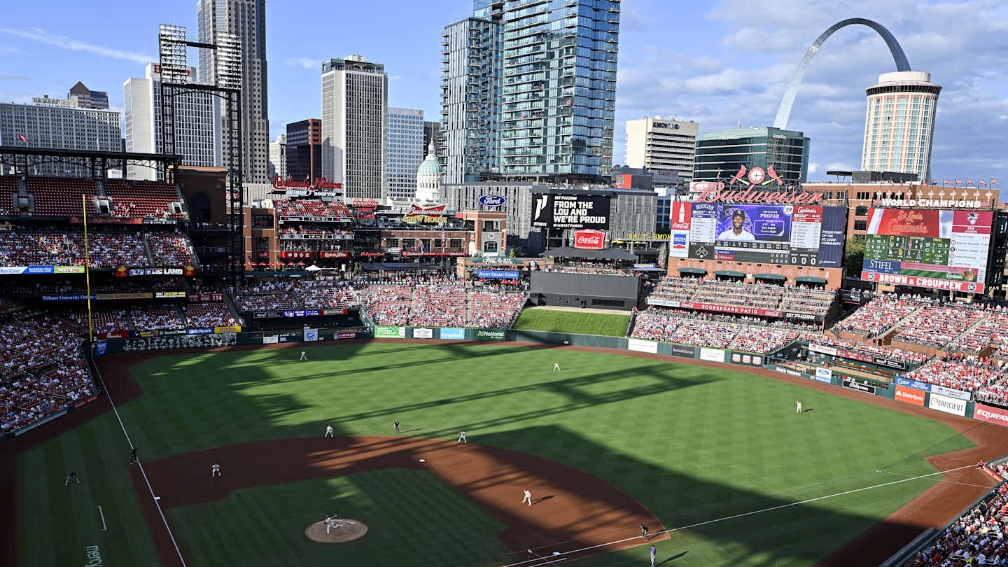 Cardinals Slugger One Swing Away From Surpassing Yankees Legend's Impressive Record