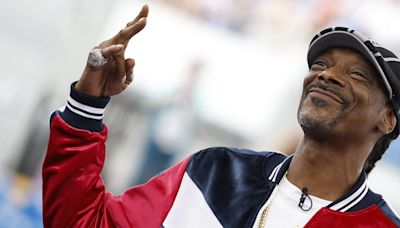 Snoop Dogg performs at 2024 Paris Olympics closing ceremony