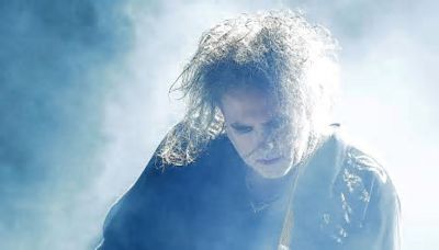 The Song The Cure’s Robert Smith and Boris Williams Created in Two Days for ‘The Crow’ Soundtrack: “Burn”