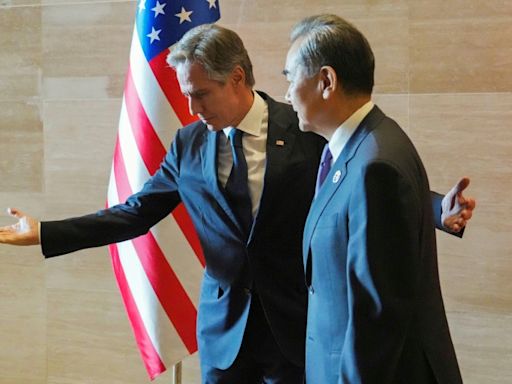 China, US spar over South China Sea at Laos talks
