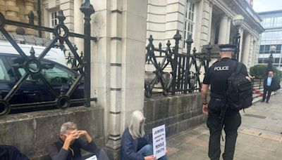 Protest outside Reading Crown Court today over 'wrongful arrests'