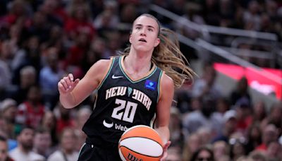 New York Liberty's blossoming chemistry leads them past Sun, to top of WNBA