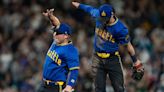 Seattle Mariners lead AL West on June 1 for first time in 21 years