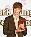 Park Jung-min (singer)