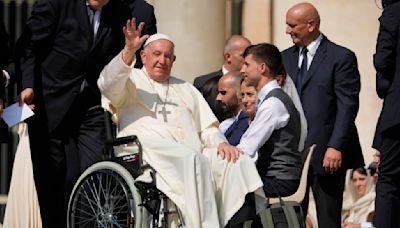 Pope marvels at Singapore's skyscrapers and asks that the lowest migrant workers not be forgotten